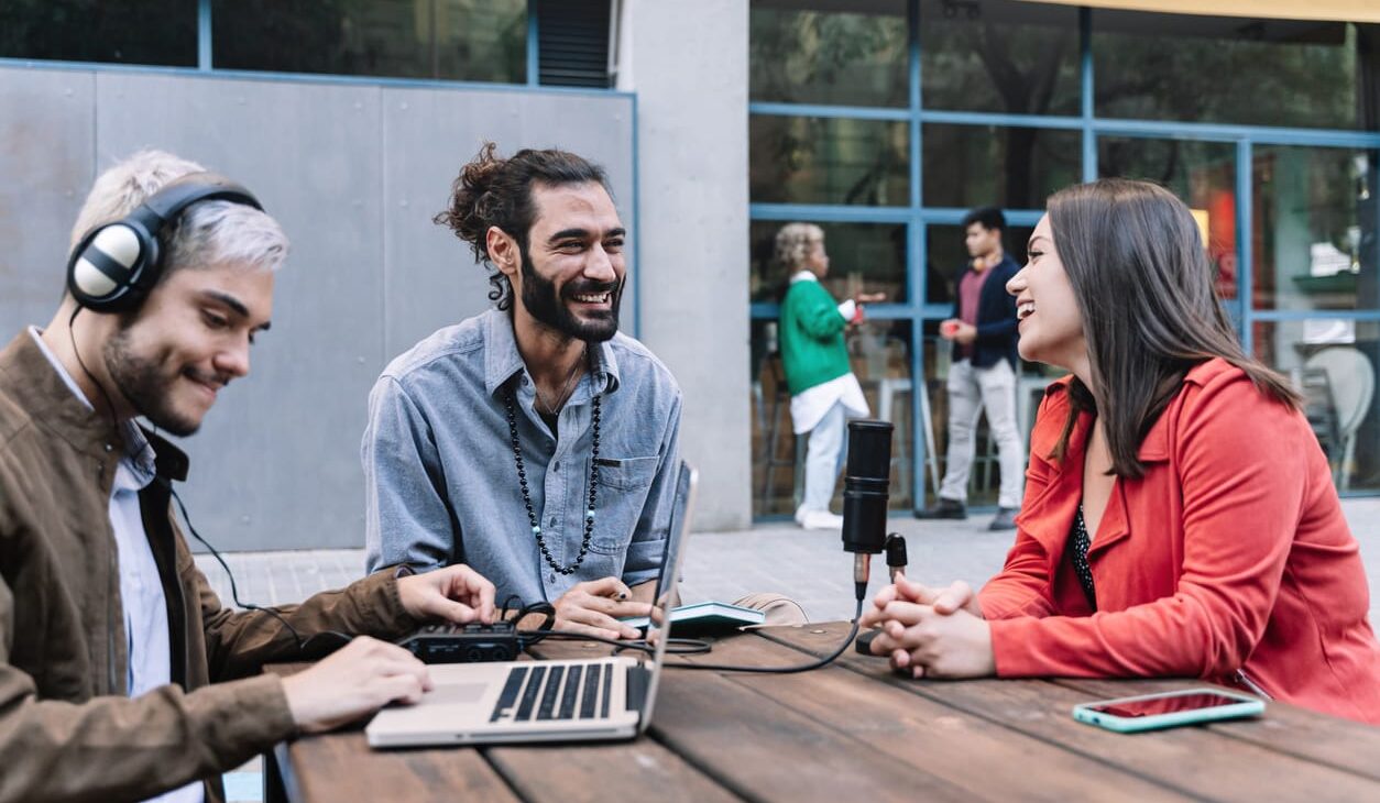 Aprende a Crear Contenidos con Herramientas de Inteligencia Artificial